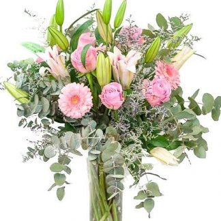 Mixed soft pinks in vase