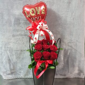 Handbag with 9 red roses and balloom